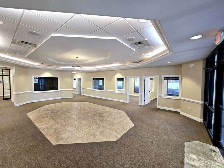 701 Mutual Ct, Raleigh, NC for lease - Building Photo - Image 2 of 55