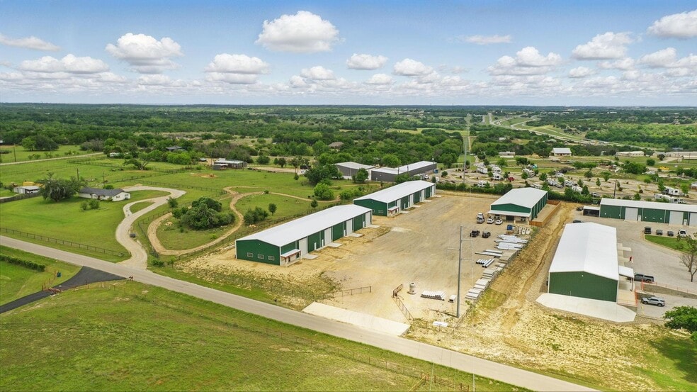 120 W Scenic Trl, Weatherford, TX for lease - Primary Photo - Image 1 of 26