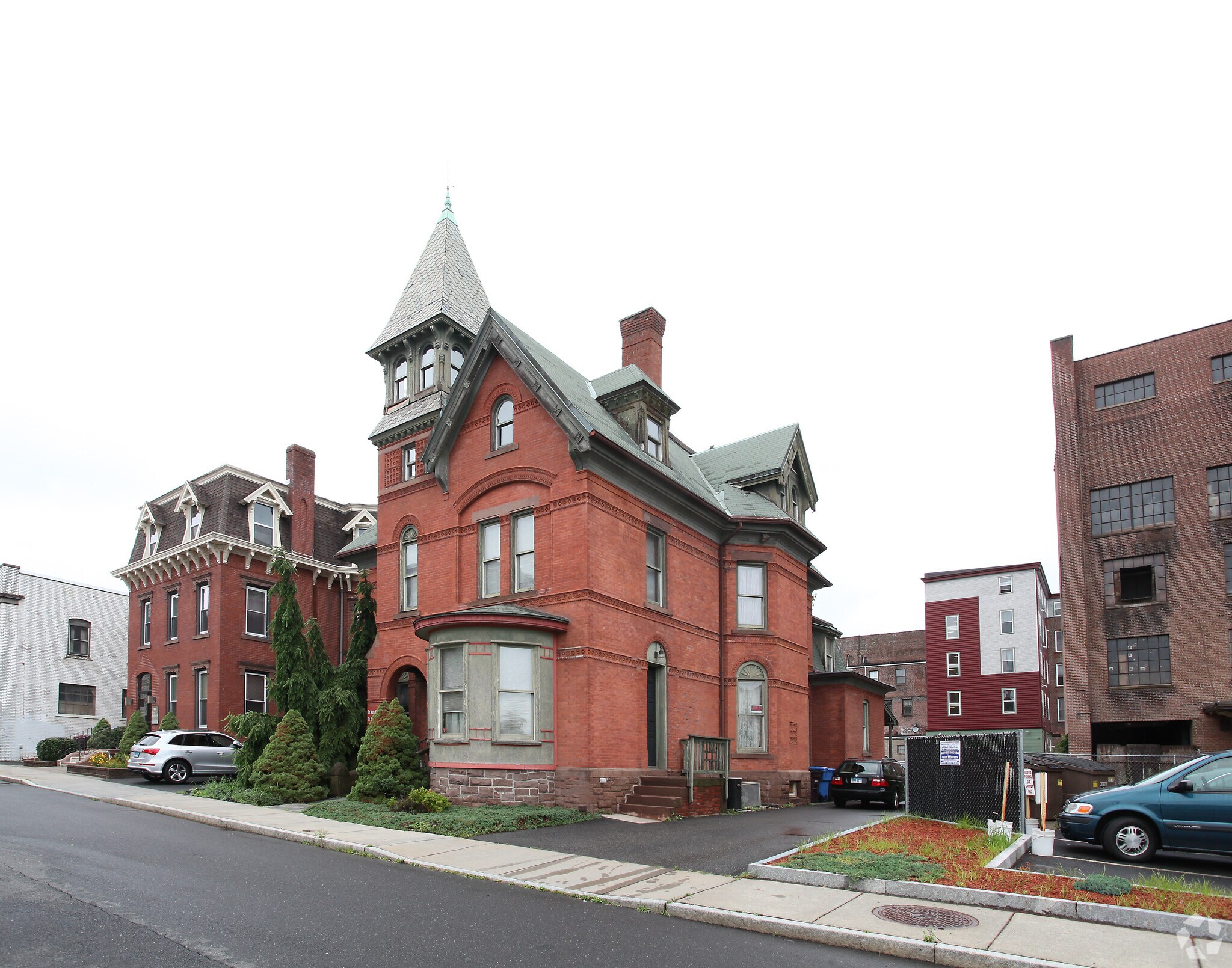 25 Court St, New Britain, CT for sale Primary Photo- Image 1 of 1