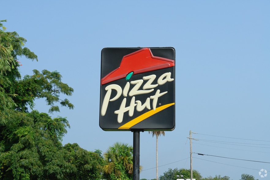 1616 S Dixie Fwy, New Smyrna Beach, FL for lease - Building Photo - Image 3 of 3