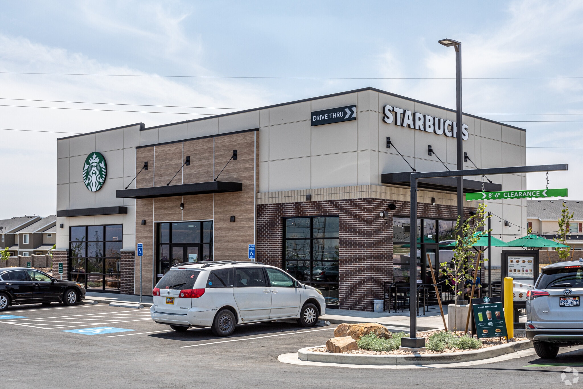 5448 W Daybreak Pky, South Jordan, UT 84009 Starbucks
