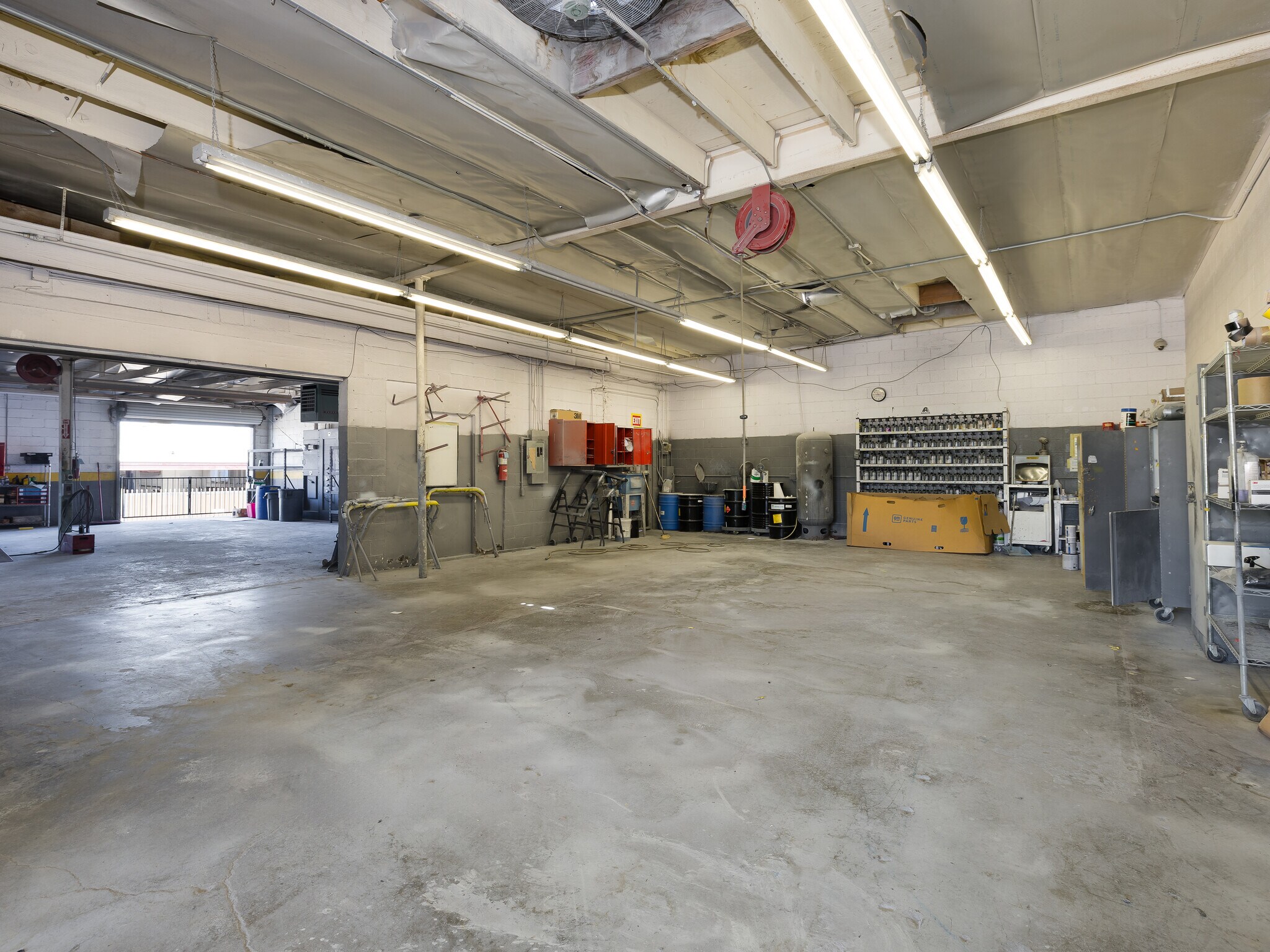 717 E El Segundo Blvd, El Segundo, CA for sale Primary Photo- Image 1 of 37