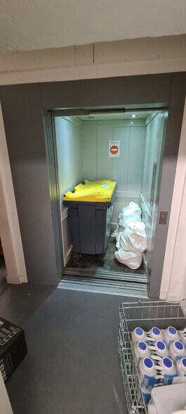 37 Boulevard Jean Jaurès, Boulogne-Billancourt for lease - Building Photo - Image 3 of 6