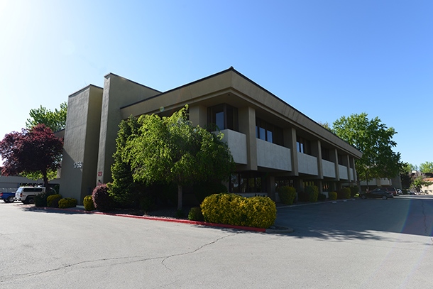 1755 E Plumb Ln, Reno, NV for lease - Building Photo - Image 1 of 7