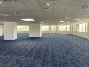 Office in Colombes for lease Interior Photo- Image 2 of 14