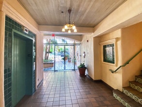 1250 6th St, Santa Monica, CA for lease Building Photo- Image 2 of 2