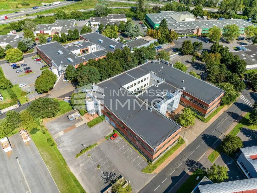 Office in Saint-Thibault-des-Vignes for lease Aerial- Image 1 of 8