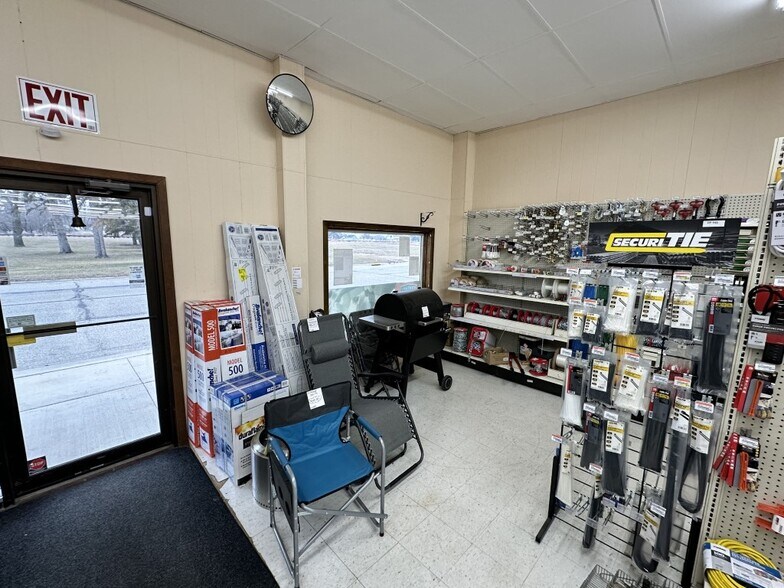 907 Atlantic Ave, Kerkhoven, MN 56252 Lamecker's General Store