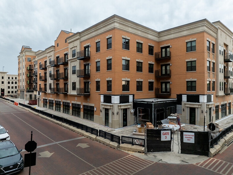 750 Veterans Way, Carmel, IN for lease - Building Photo - Image 1 of 2