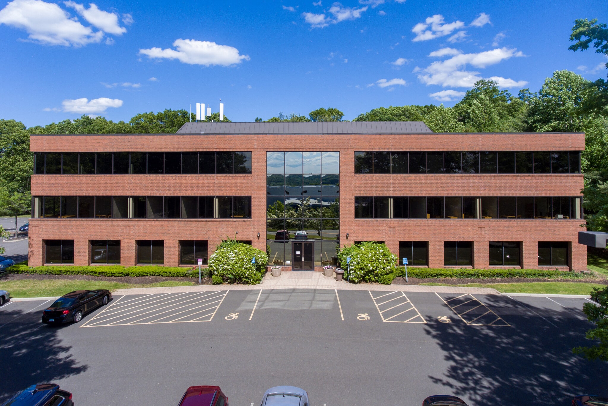 55 Corporate Dr, Trumbull, CT for lease Building Photo- Image 1 of 21