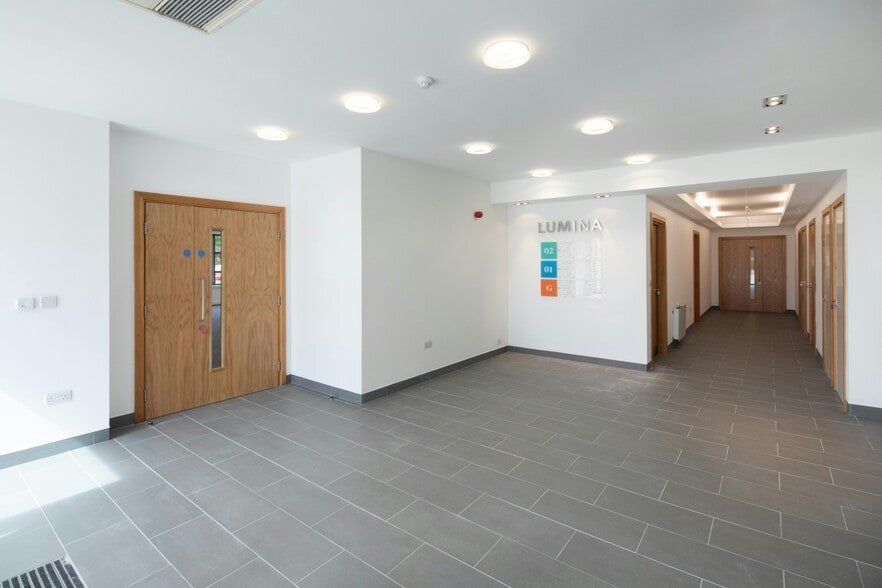 40 Ainslie Rd, Glasgow for lease - Building Photo - Image 3 of 15