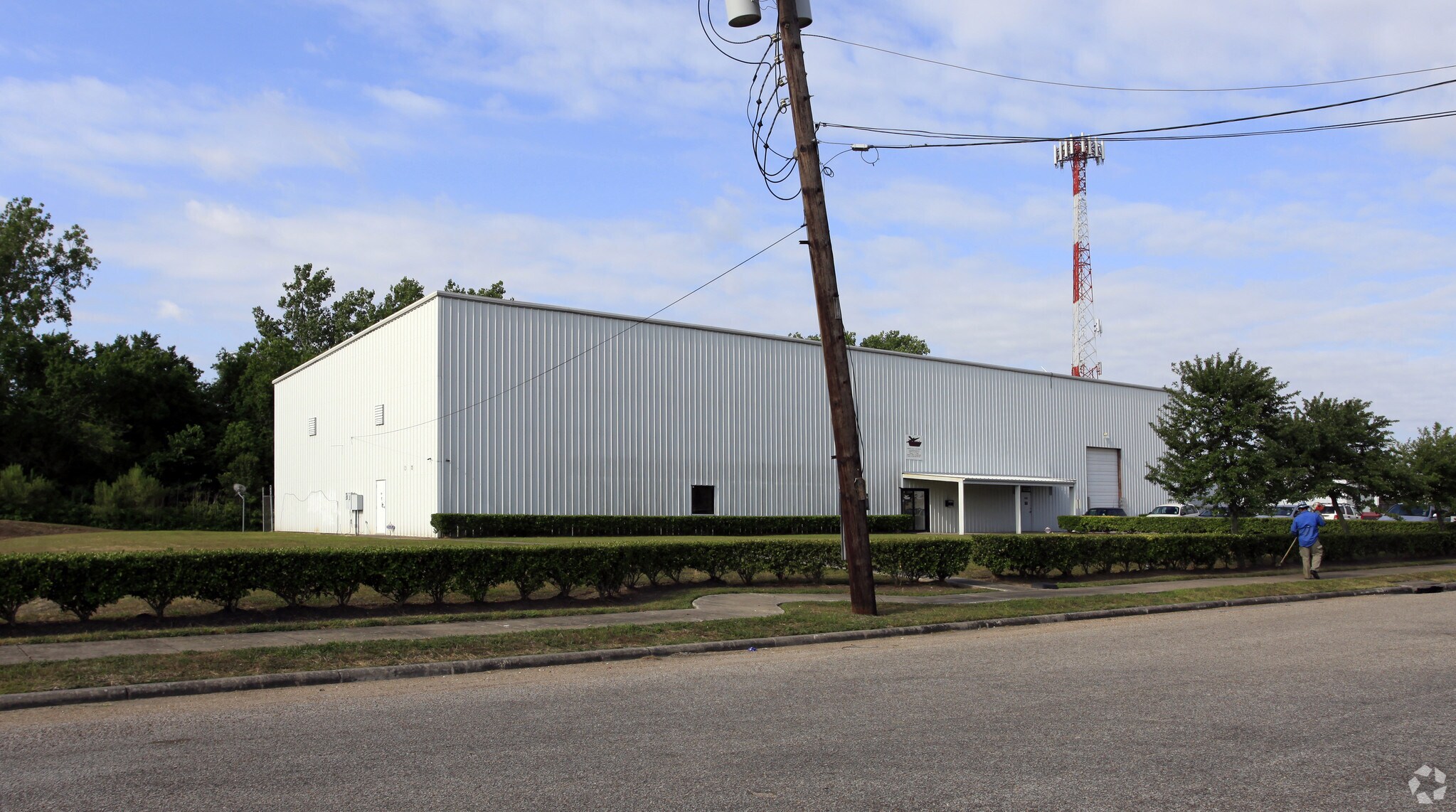 8484 Scranton St, Houston, TX for sale Primary Photo- Image 1 of 1