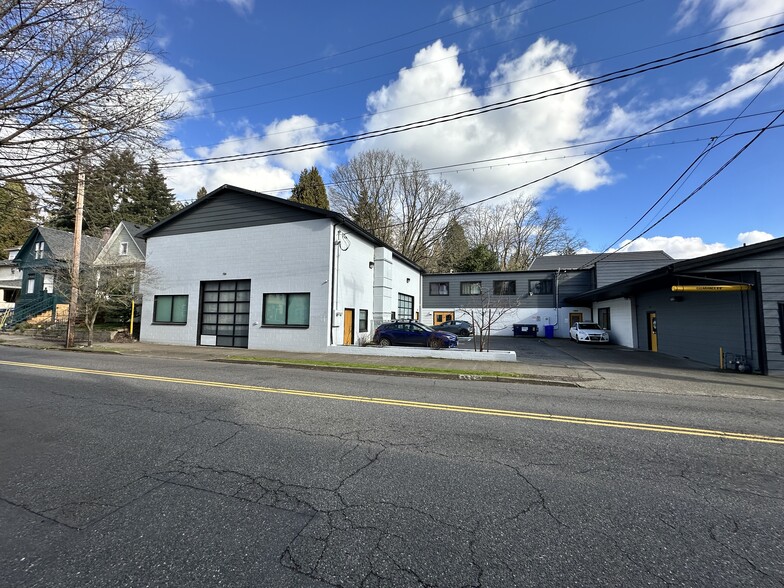 726-728 SE 20th Ave, Portland, OR for lease - Building Photo - Image 3 of 4