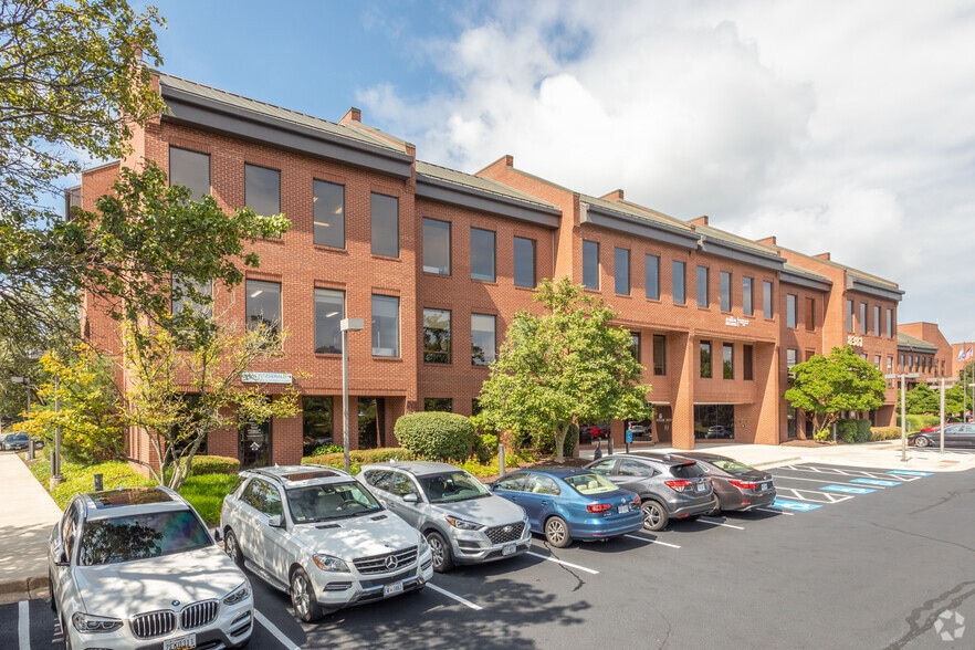 8381 Old Courthouse Rd, Vienna, VA for lease - Building Photo - Image 1 of 6