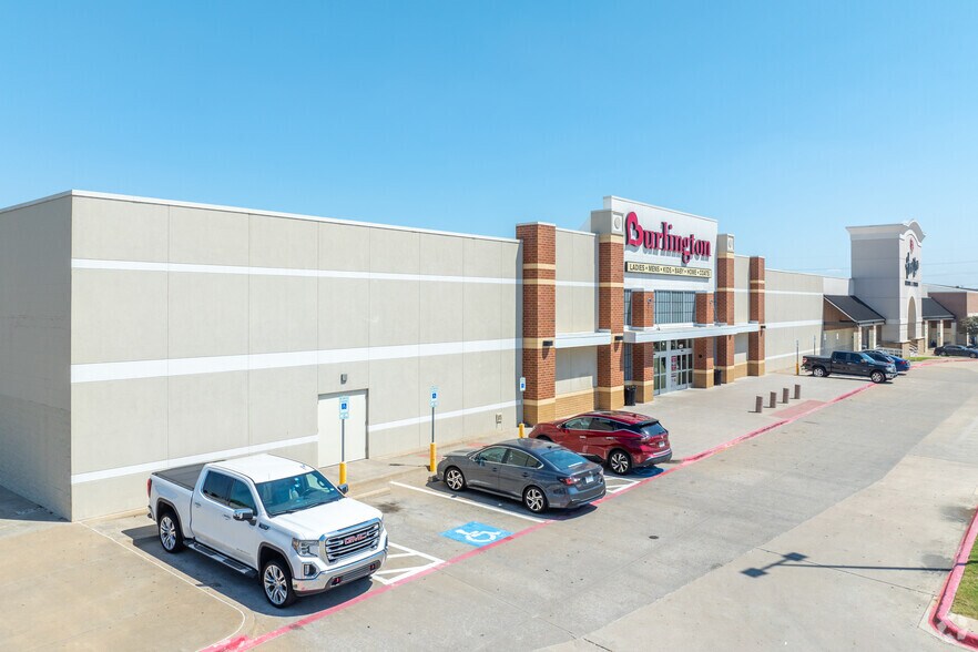 229-241 E Fm 1382 Rd, Cedar Hill, TX for sale - Primary Photo - Image 1 of 1