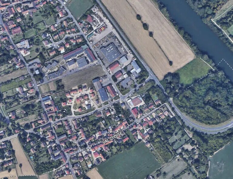 Flex in Jouy-le-Moutier for sale - Aerial - Image 2 of 2
