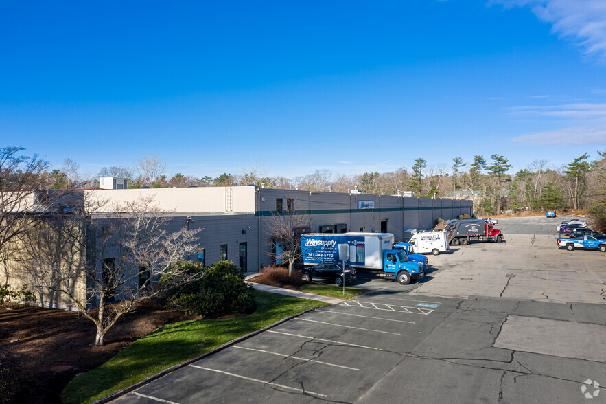 125 Industrial Park Rd, Hingham, MA for lease - Building Photo - Image 2 of 5