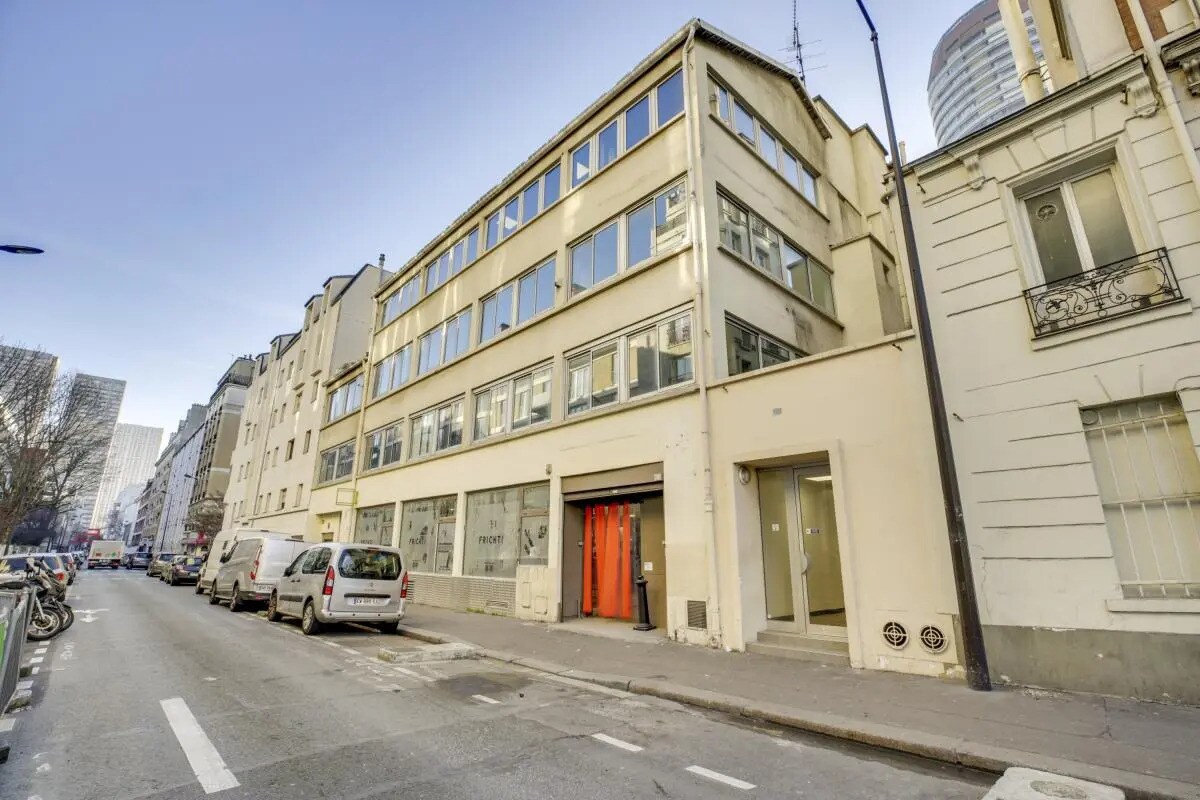 Office in Paris for sale Building Photo- Image 1 of 16