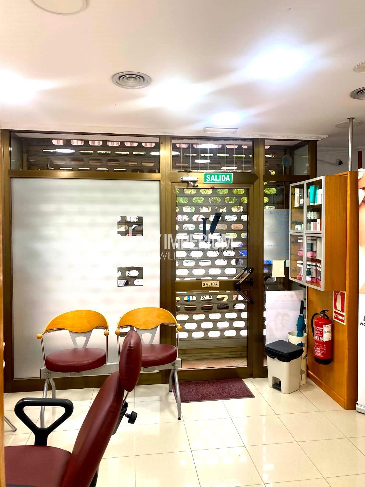 Retail in Tarragona, Tarragona for lease Interior Photo- Image 1 of 15