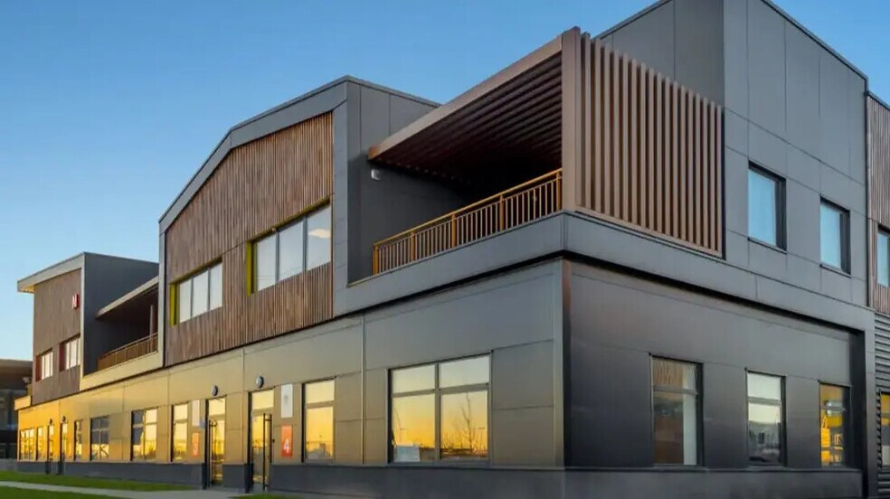 Flex in Persan for sale - Building Photo - Image 1 of 23