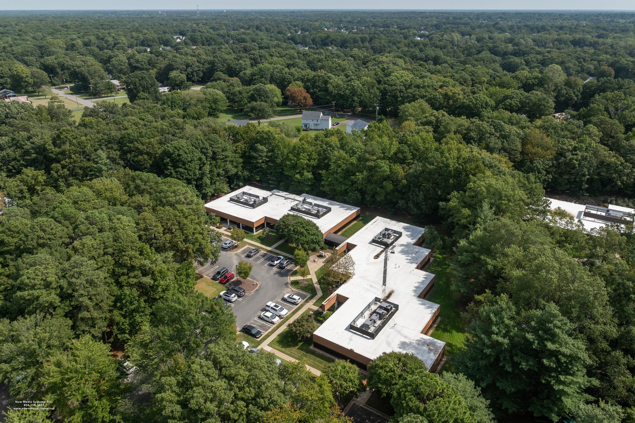 4180-4196 Innslake Dr, Glen Allen, VA for lease Building Photo- Image 1 of 12