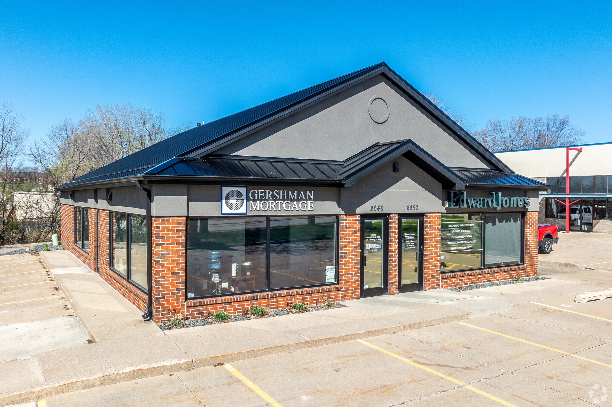 2646-2650 100th St, Urbandale, IA for lease Primary Photo- Image 1 of 7