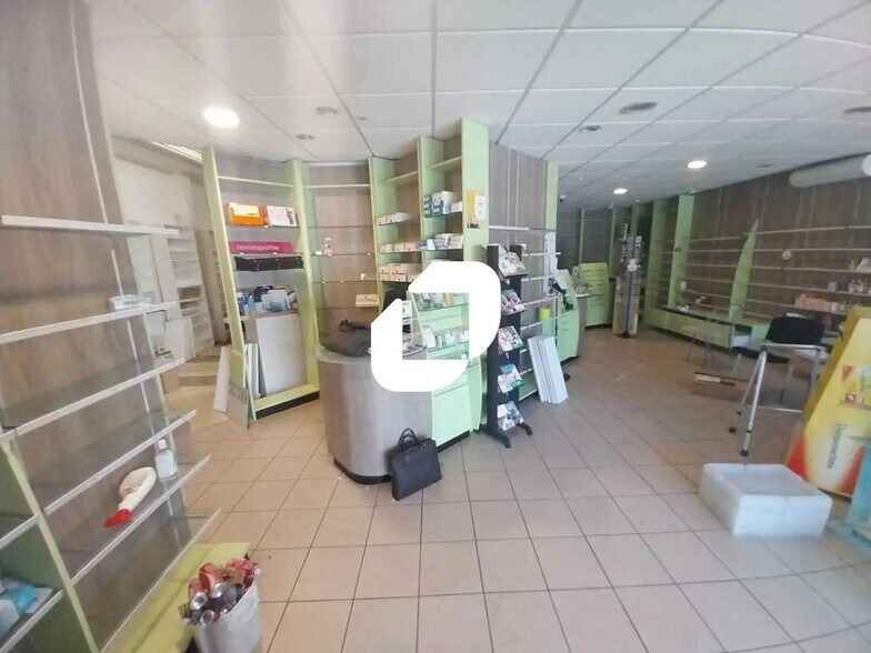 Retail in Le Bouscat for sale - Interior Photo - Image 2 of 6