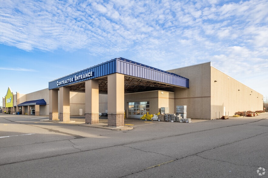 340 W Hunt Club Rd, Ottawa, ON for sale - Primary Photo - Image 1 of 1