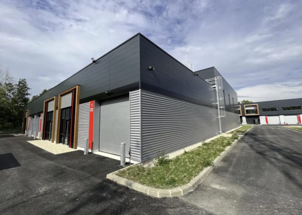 Avenue Du Gros Chene, Éragny for lease Primary Photo- Image 1 of 2