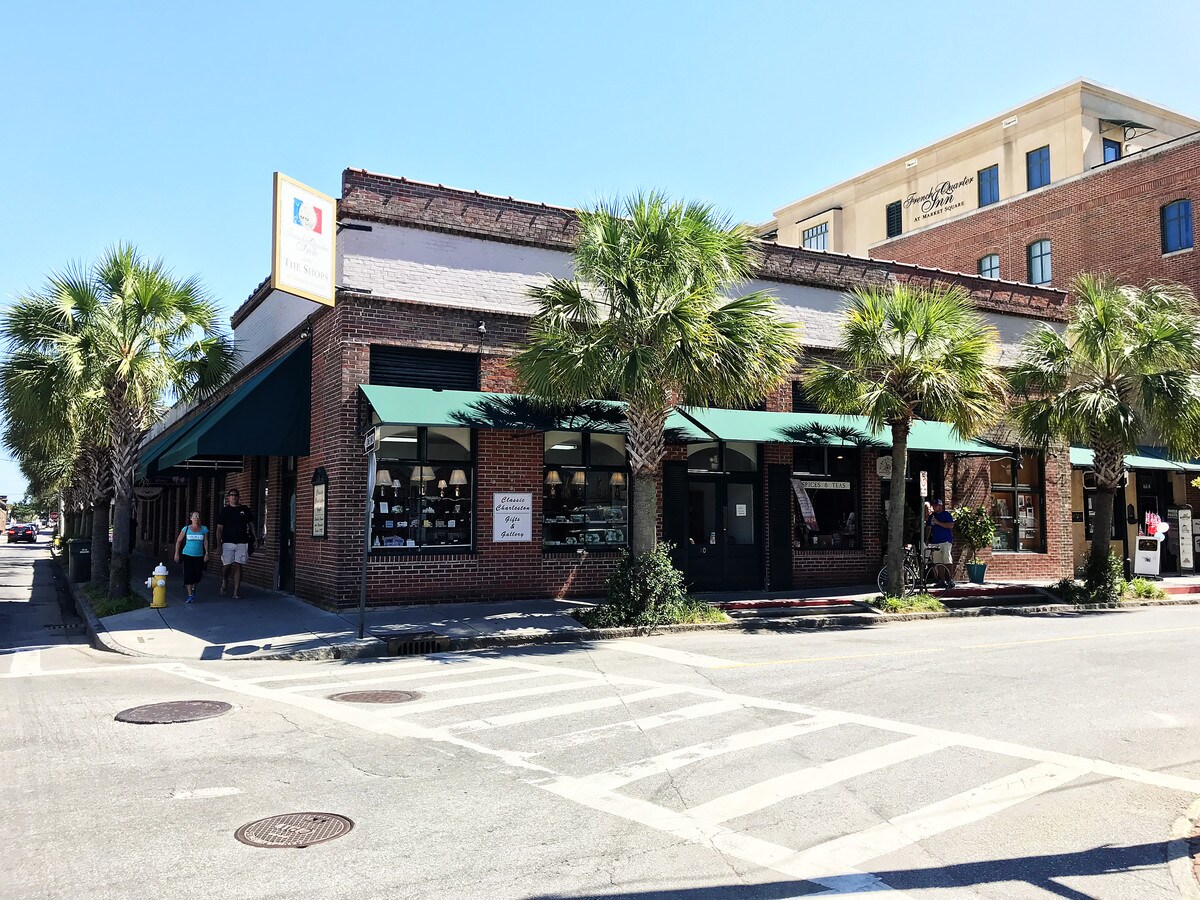71 S Market St, Charleston, SC 29401