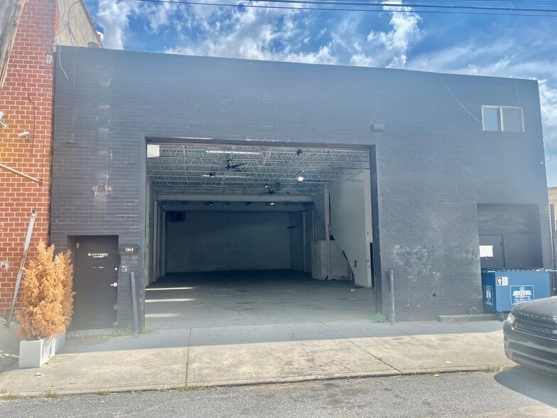 18-61 41st St, Astoria, NY for sale - Building Photo - Image 1 of 1