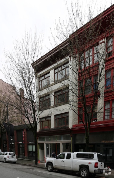 56 E Cordova St, Vancouver, BC for lease - Building Photo - Image 3 of 10
