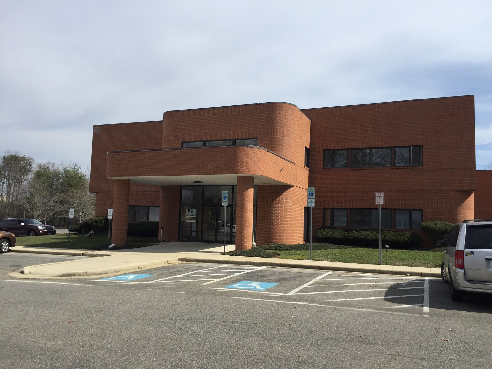 401 Post Office Rd, Waldorf, MD 20602 Office for Lease