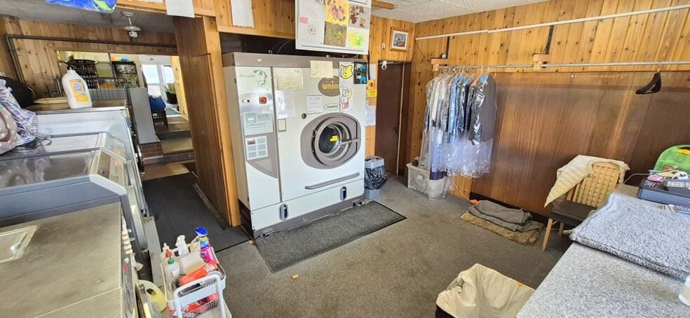 36-54 Newlands Park Dr, Scarborough for sale - Interior Photo - Image 3 of 4