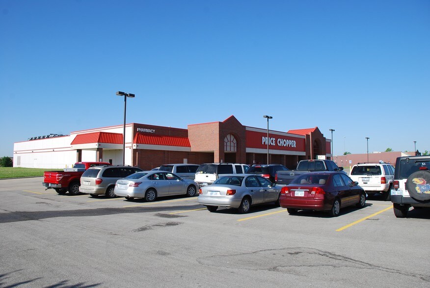 22350 S Harrison St, Spring Hill, KS for sale - Building Photo - Image 1 of 1