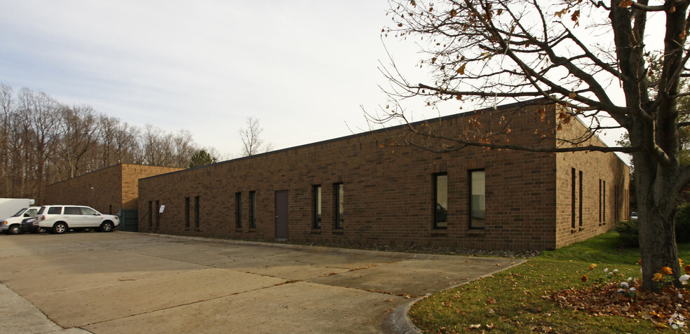 4535 Renaissance Pky, Warrensville Heights, OH for sale - Building Photo - Image 3 of 3