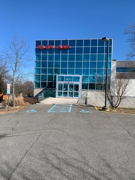 6621 Richmond Hwy, Alexandria, VA for lease - Building Photo - Image 2 of 8