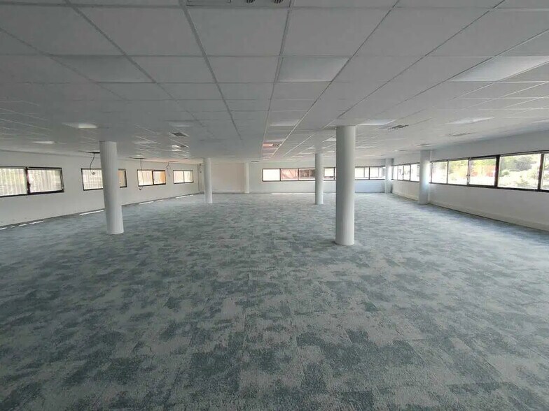 Office in Mérignac for lease - Interior Photo - Image 3 of 8