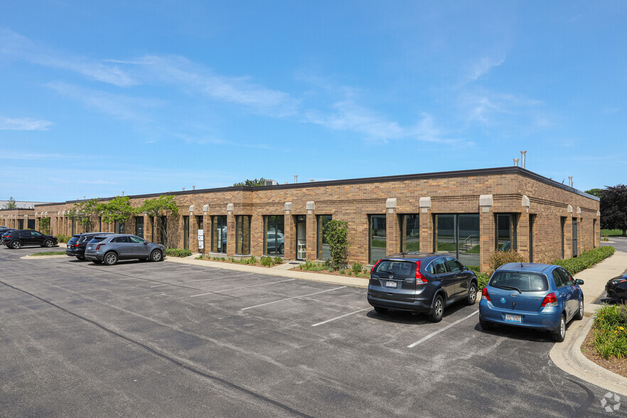 3000 Dundee Rd, Northbrook, IL for lease - Building Photo - Image 2 of 6