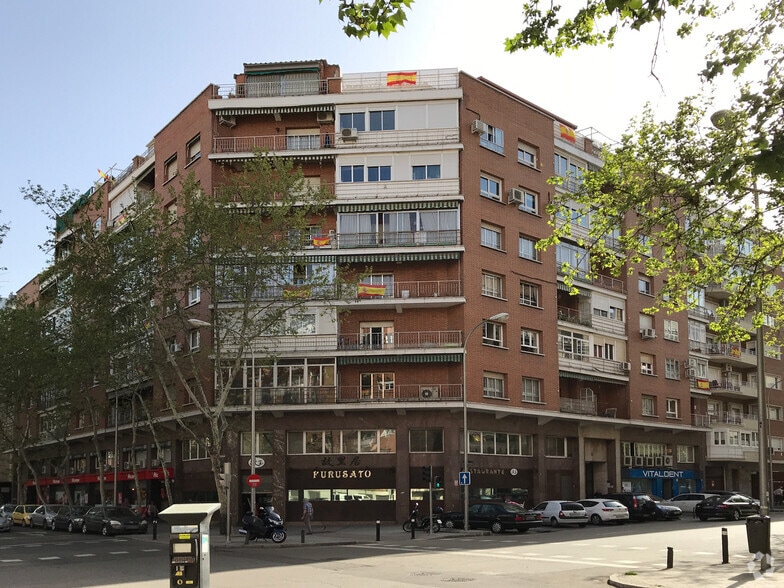 Calle de la Reina Mercedes, 22, Madrid, Madrid for sale - Primary Photo - Image 1 of 1