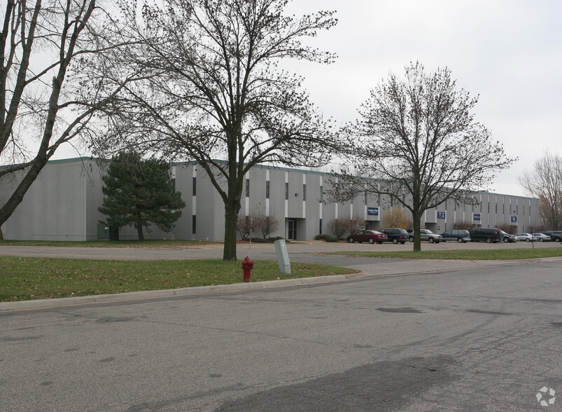 6250-6286 Claude Way, Inver Grove Heights, MN for lease - Building Photo - Image 3 of 10