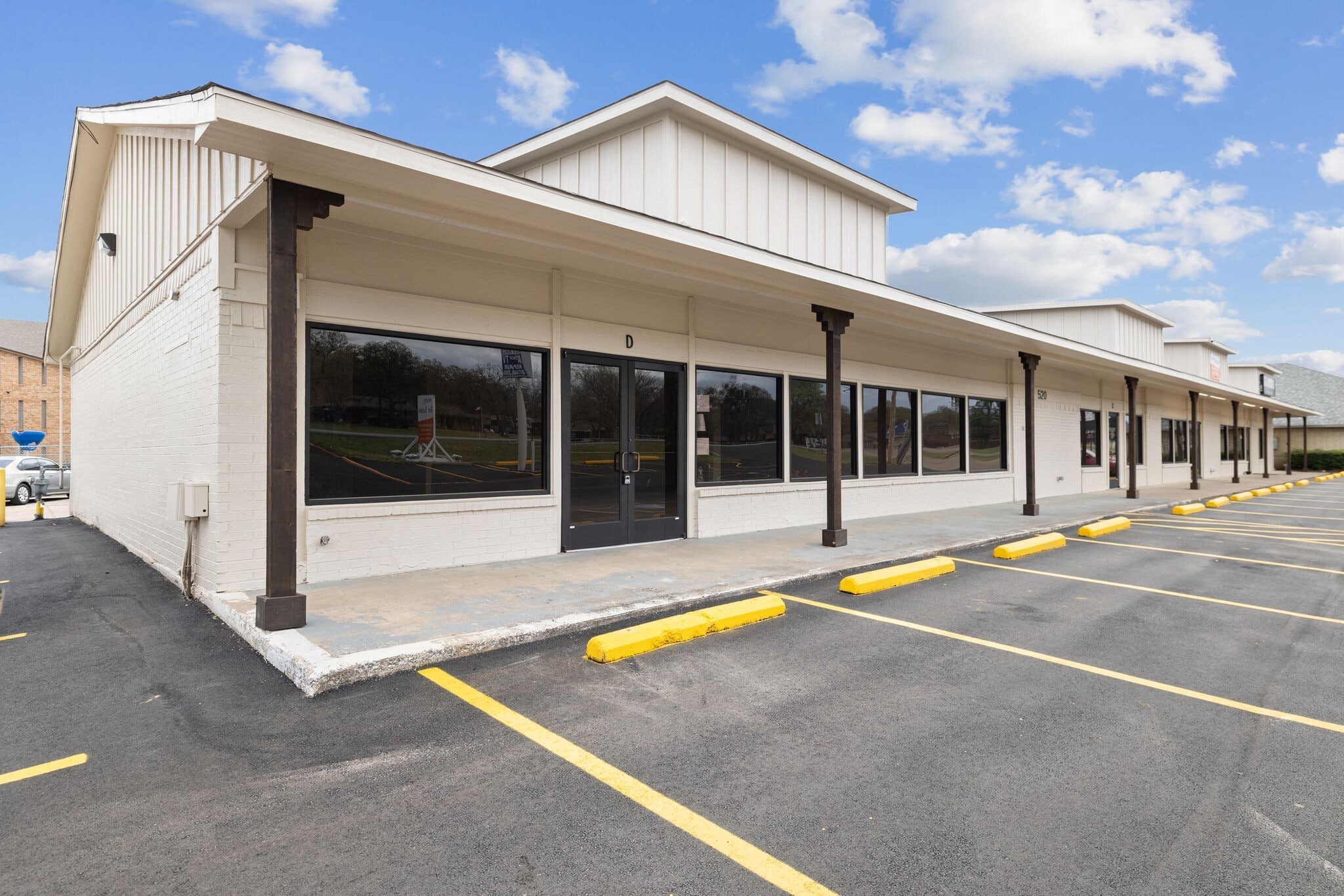 520 N Broadway St, Joshua, TX for lease Building Photo- Image 1 of 6