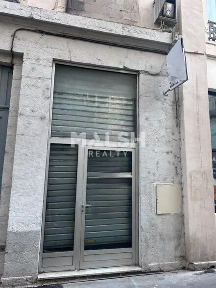 Retail in Lyon for lease - Building Photo - Image 3 of 6