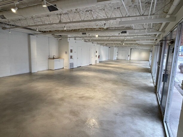 601 E 53rd St, Austin, TX for sale - Interior Photo - Image 1 of 1