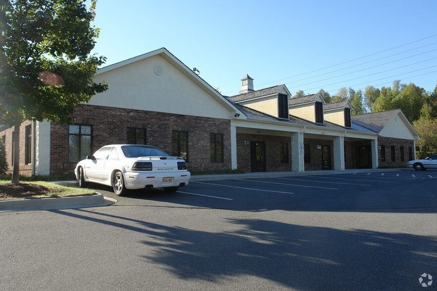 Office in Charlotte, NC for sale - Primary Photo - Image 1 of 1