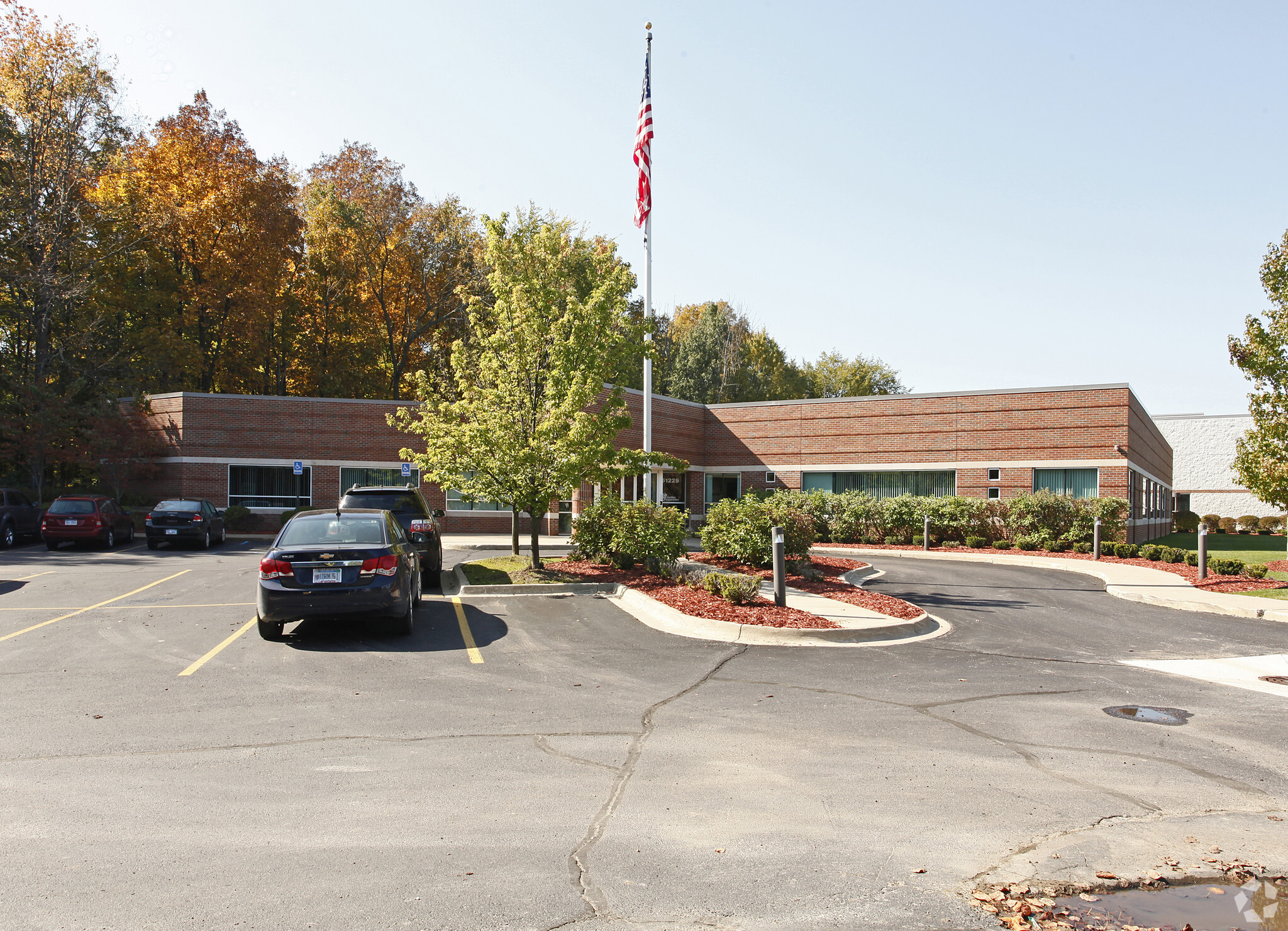 51229 Century Ct, Wixom, MI for sale Primary Photo- Image 1 of 1