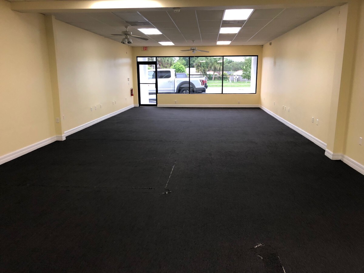 717 Honore Ave, Sarasota, FL 34232