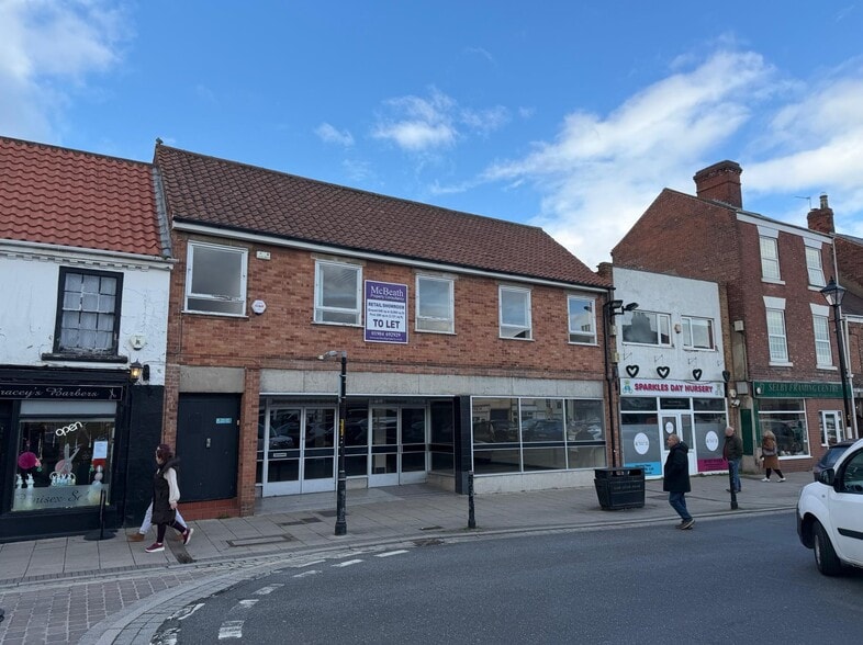 43-45 Micklegate, Selby for lease - Building Photo - Image 2 of 2