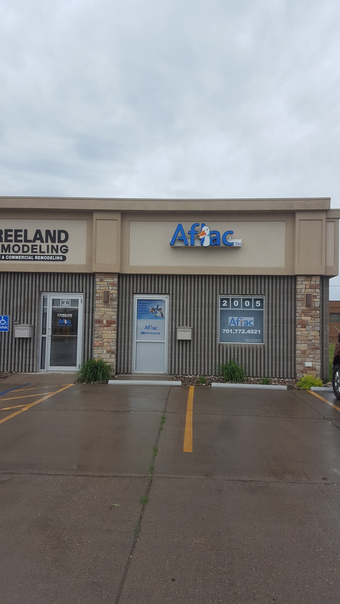 2005 Gateway Dr, Grand Forks, ND for sale Building Photo- Image 1 of 1