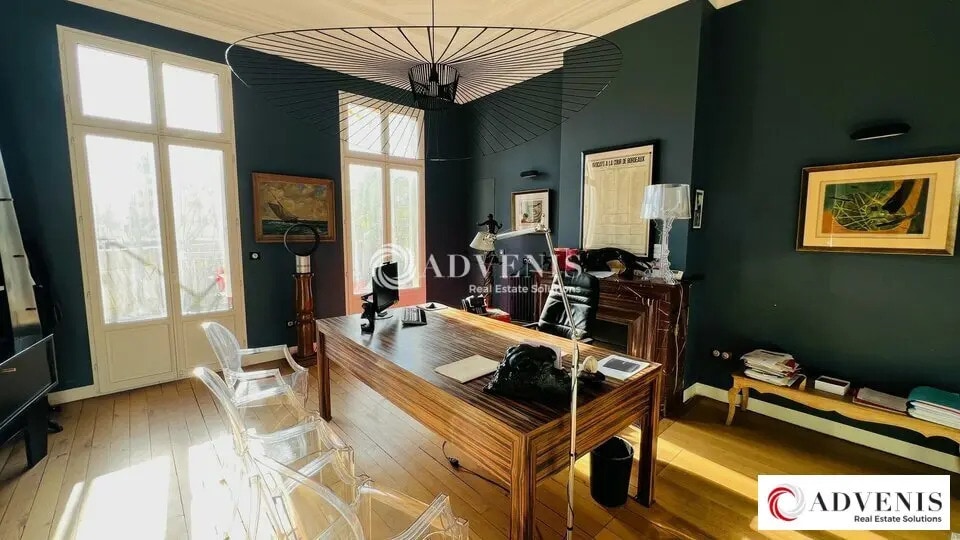 Office in Bordeaux for lease - Building Photo - Image 3 of 12